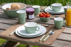Bo-Camp Servies - Campingbord - 100% Melamine - 16-delig - Groen -Campingaz winkel 1200x799 36